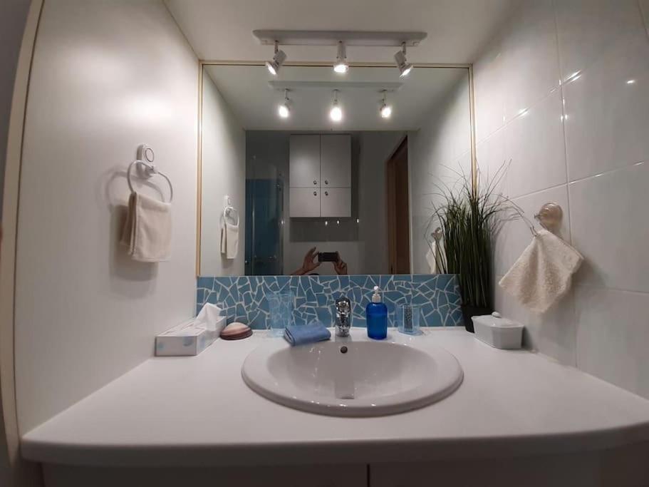 Le Garavan, Superbe Studio Vue Mer Et Vieux Menton Exteriör bild